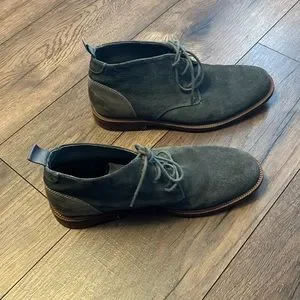 Blondo | Shoes | Blondo Konor Grey Suede And Leather Chukka  display picture 3